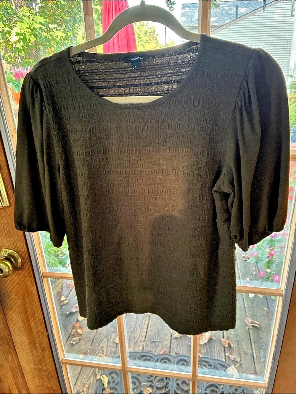 Talbots Puff Sleeve Blouse in Black Size Medium Like New